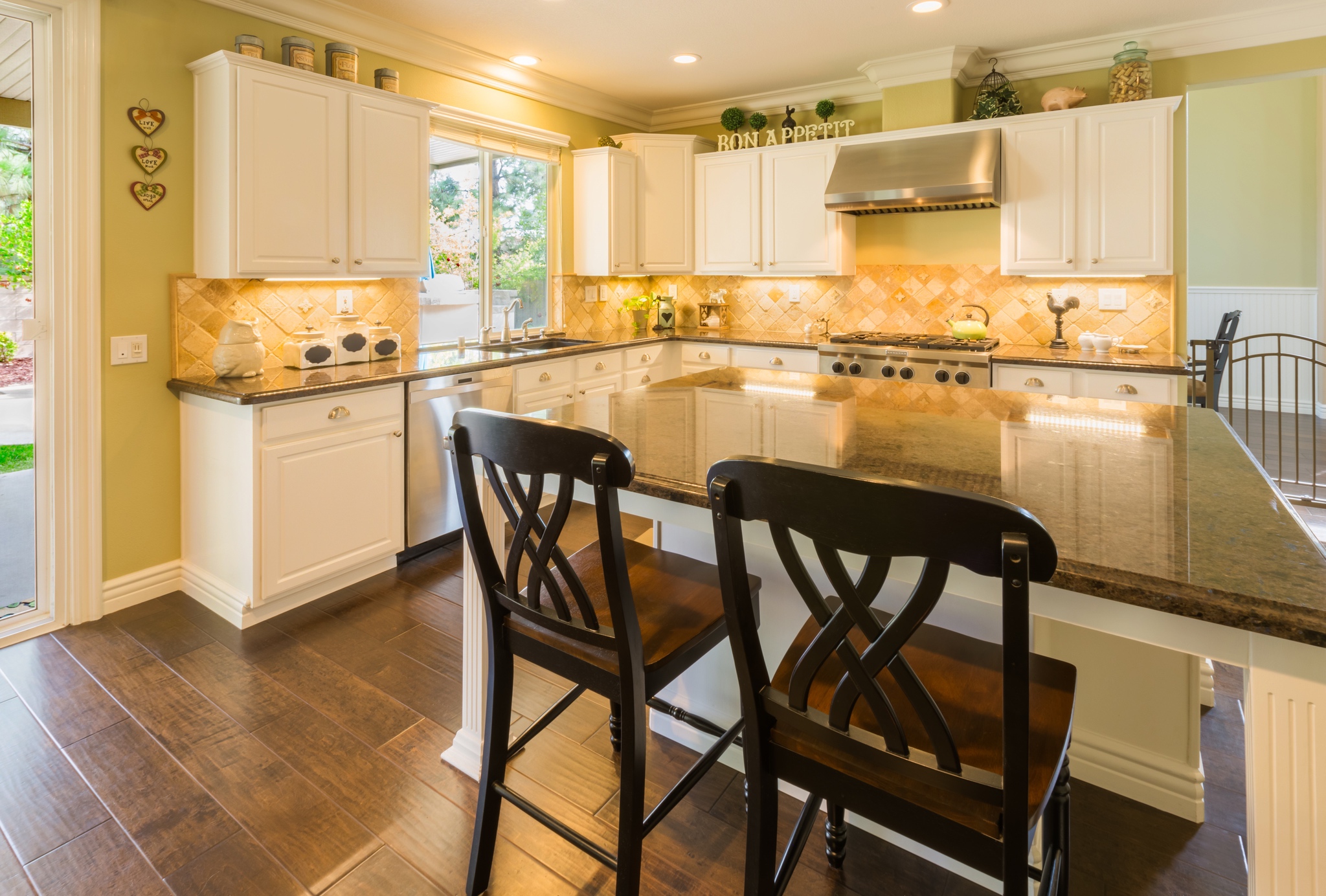 Beautifully installed stone countertop